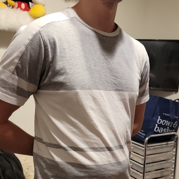 Men's Gray and White Striped Shirt - Picture 3 of 6